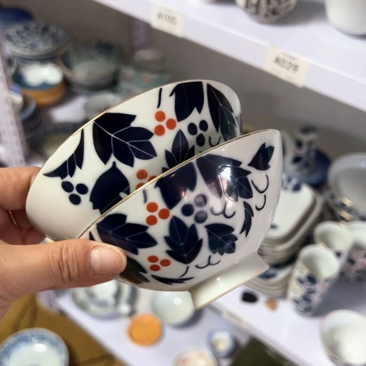 盖碗?****婆瓷器直播放漏中