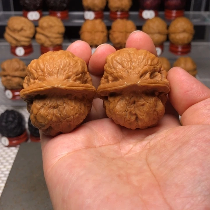 很***门把件文玩核桃55肌肉蟾