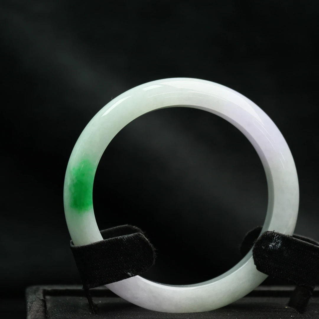 26天然缅甸翡翠A货飘花手镯/100430/北京银座拍卖