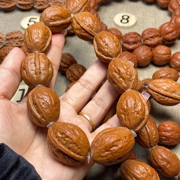 文玩核桃吊坠小**帕光皮大枣