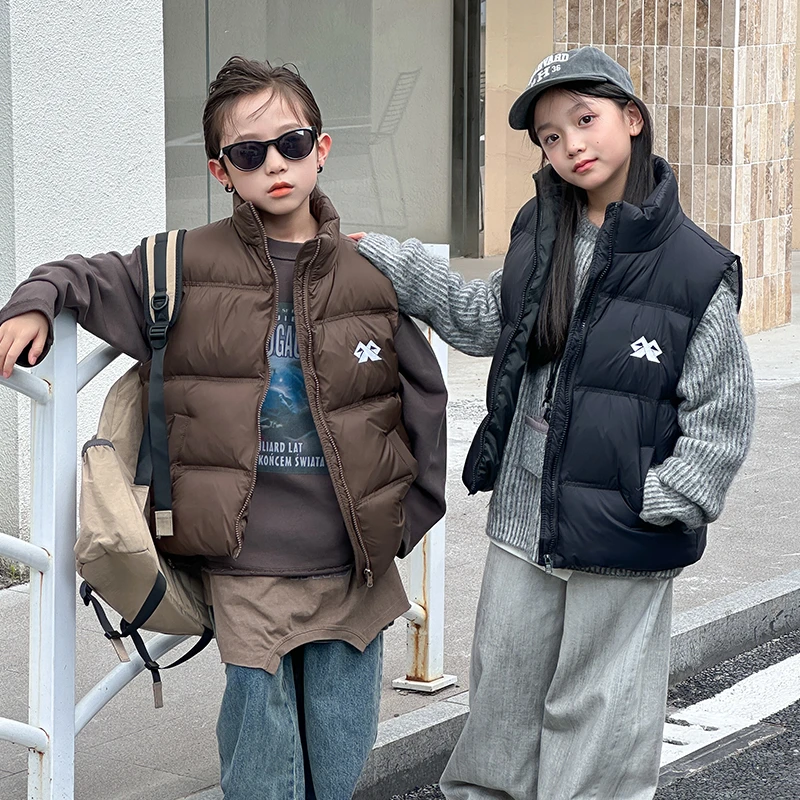 黑金刺绣冬季女童马甲新款儿童纯色洋气背心男童加绒绒服保暖外套