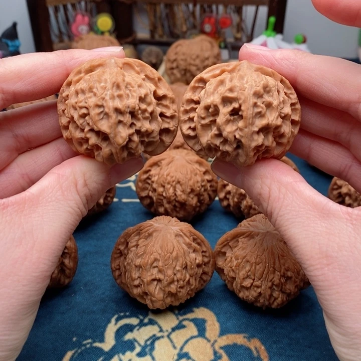 文玩核桃把件苹果园40