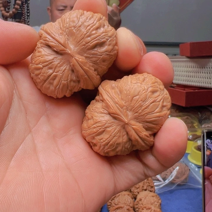 文玩核桃把件全品元宝