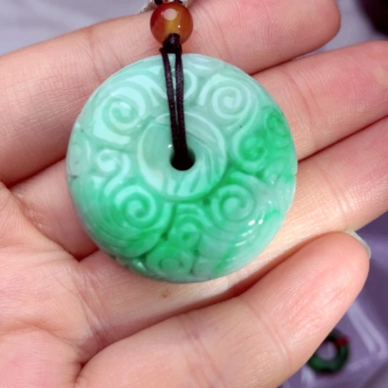 翡翠吊坠(不含链)未镶嵌