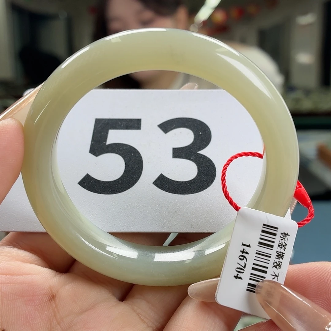 和田玉未镶嵌手镯纹