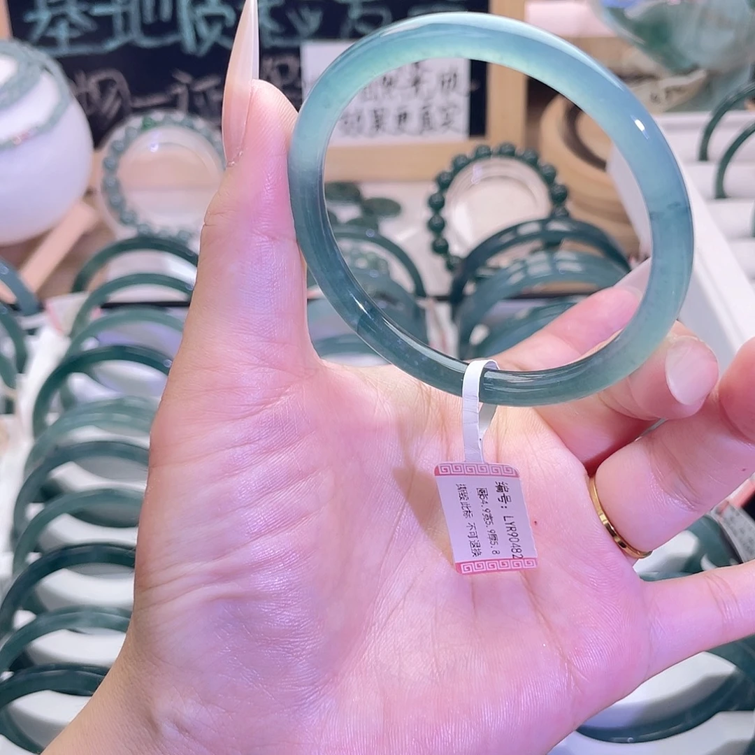 翡翠未镶嵌手镯54-55圈