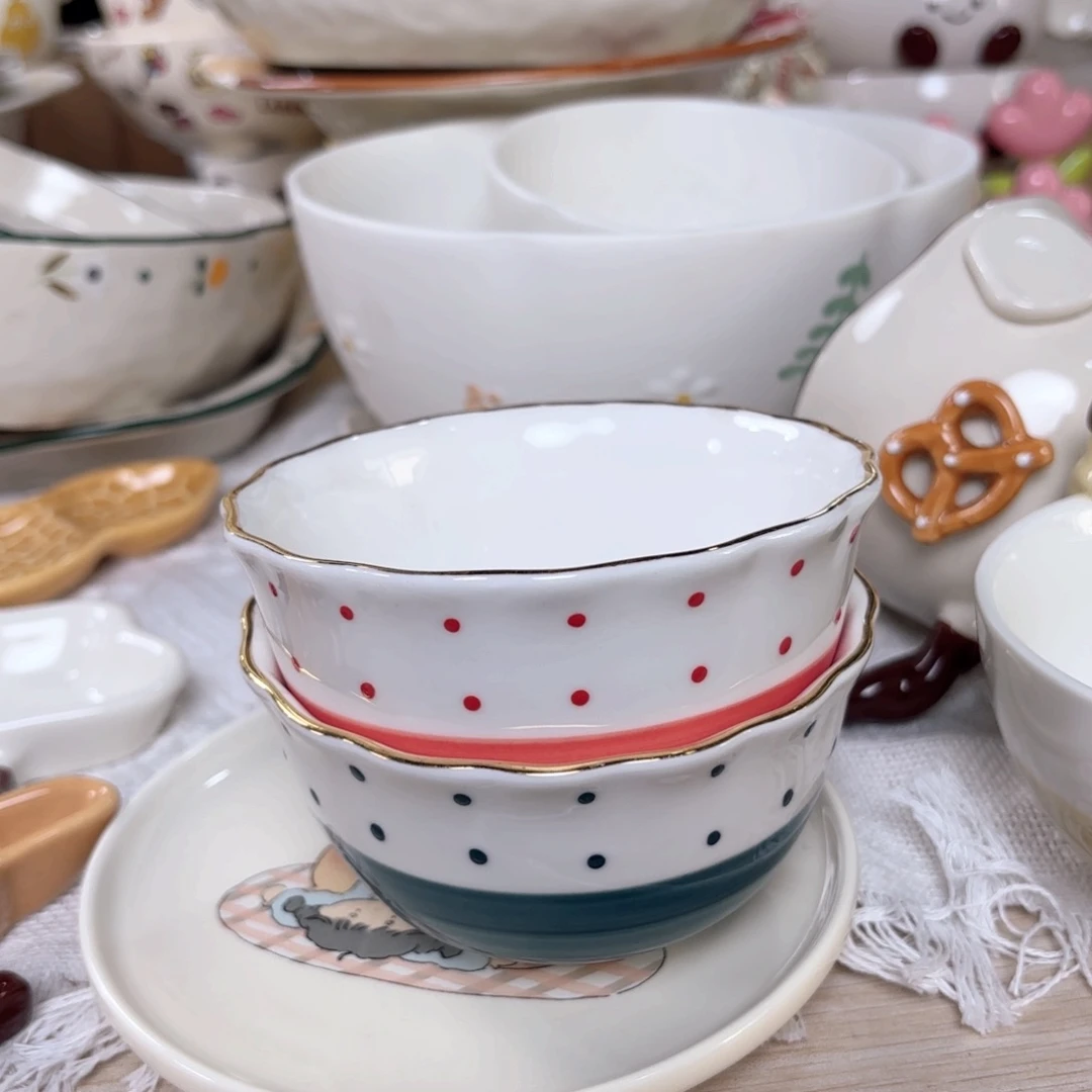 陶波点碗两只一红一绿