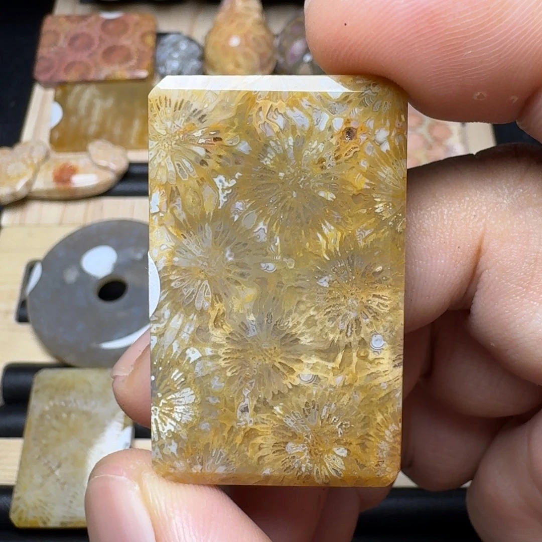 硅化玉未镶嵌纯天然色有机玉石保真色