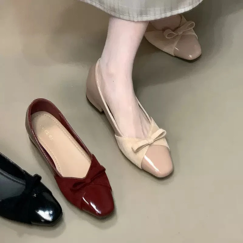 蝴蝶结粗跟单鞋女伴娘秋冬新款加绒通勤拼接中跟2025流行女靴子