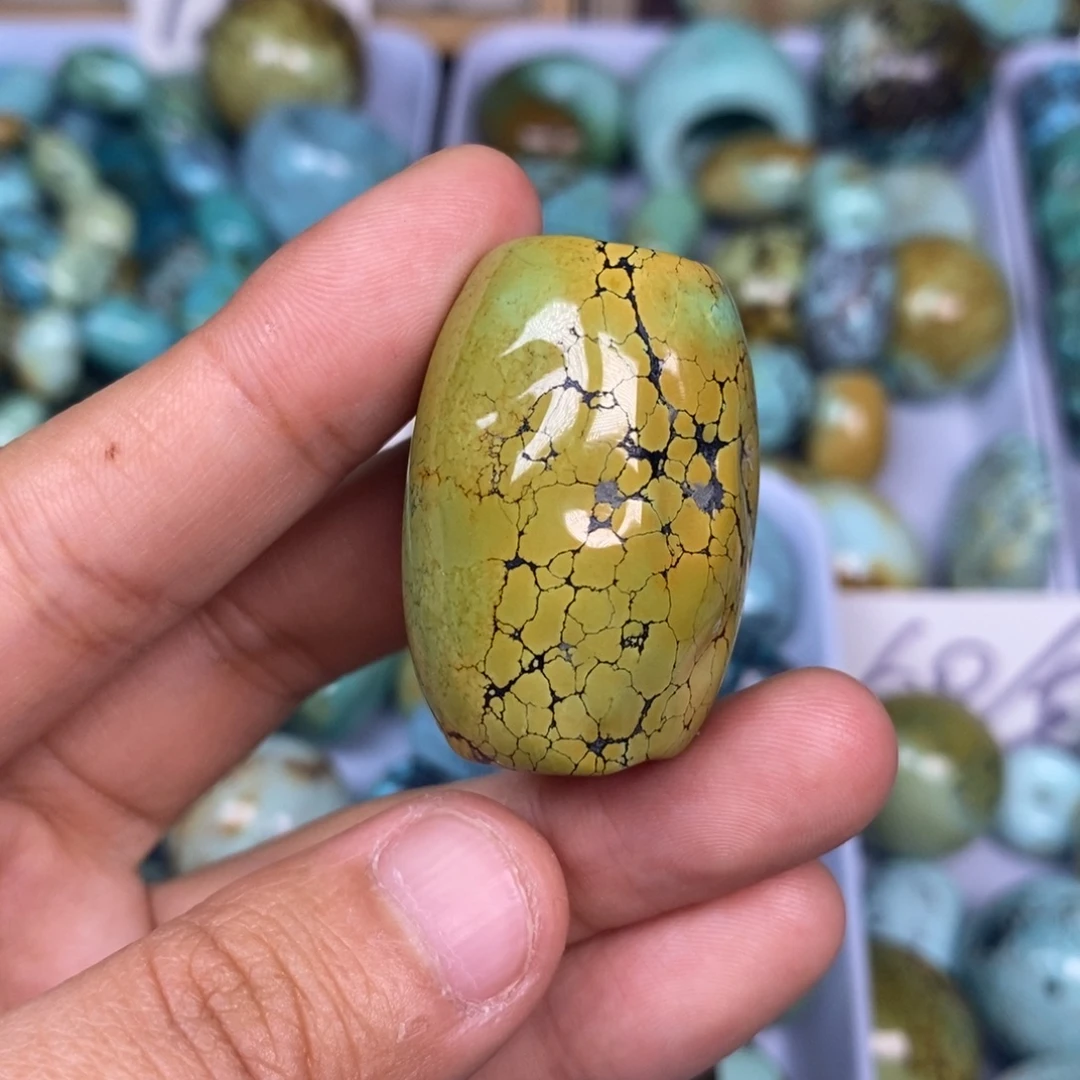 绿松石未镶嵌挂件