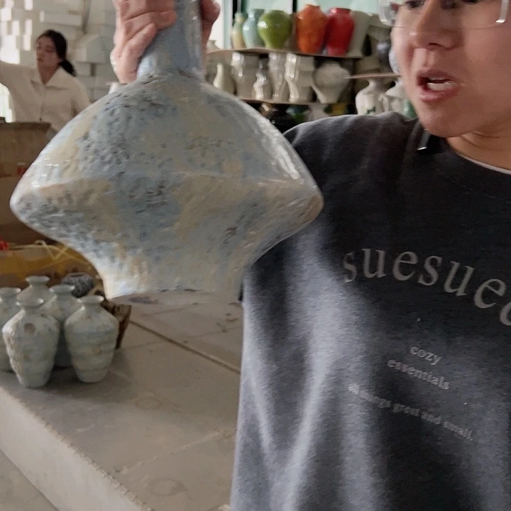 景德镇陶瓷花瓶工厂