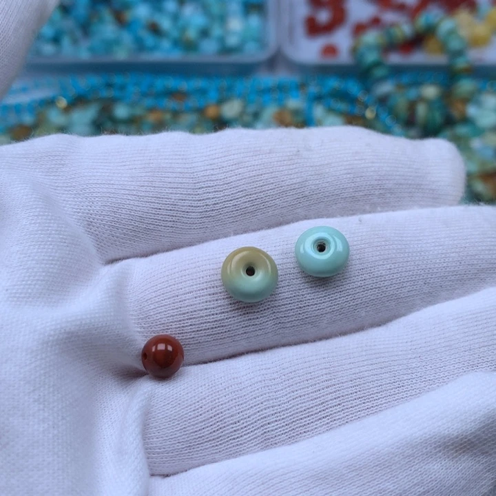 南红玛瑙未镶嵌珠宝奇石