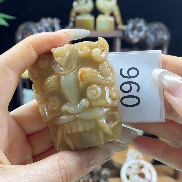 和田玉（糖玉）未镶嵌挂件