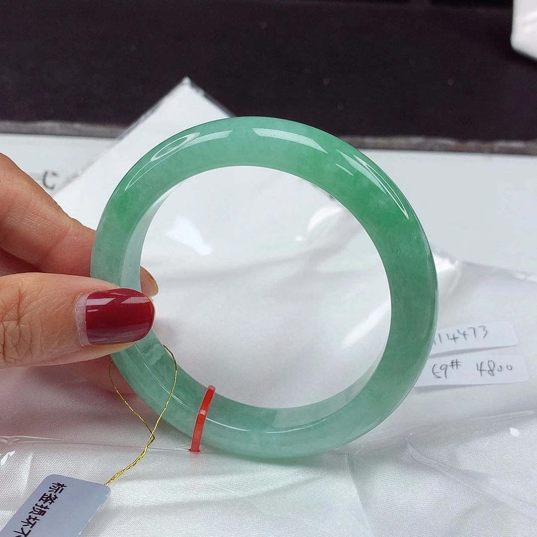 翡翠手镯未镶嵌59圈4473