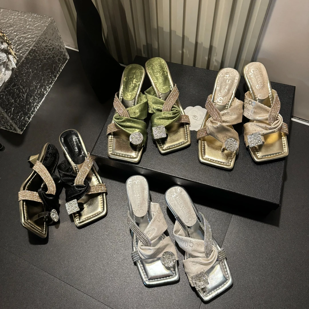 【现现】夏季时尚新款鸳鸯水钻高级设计感绝美气质爆款夹趾凉拖-5CM