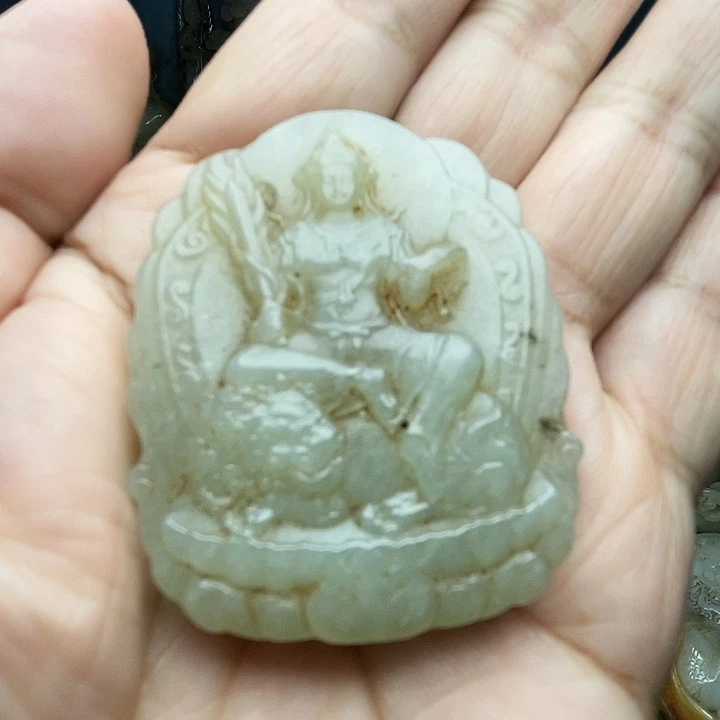 和田玉（青白玉）未镶嵌颈饰