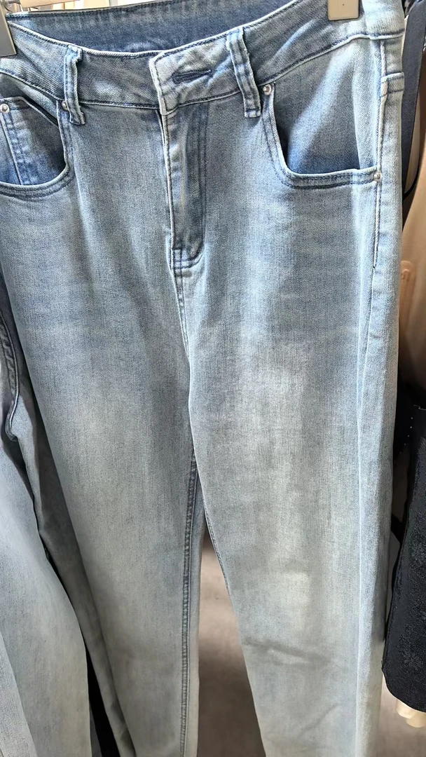 蓝色直筒牛仔长裤A293