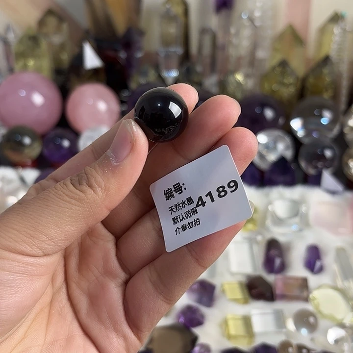 一***橙未镶嵌水晶颈饰球