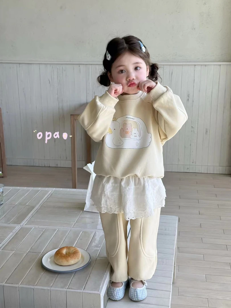 女童黄色卡通卫衣休闲裤套装（不带屁帘）（OPAO-8091-春秋）