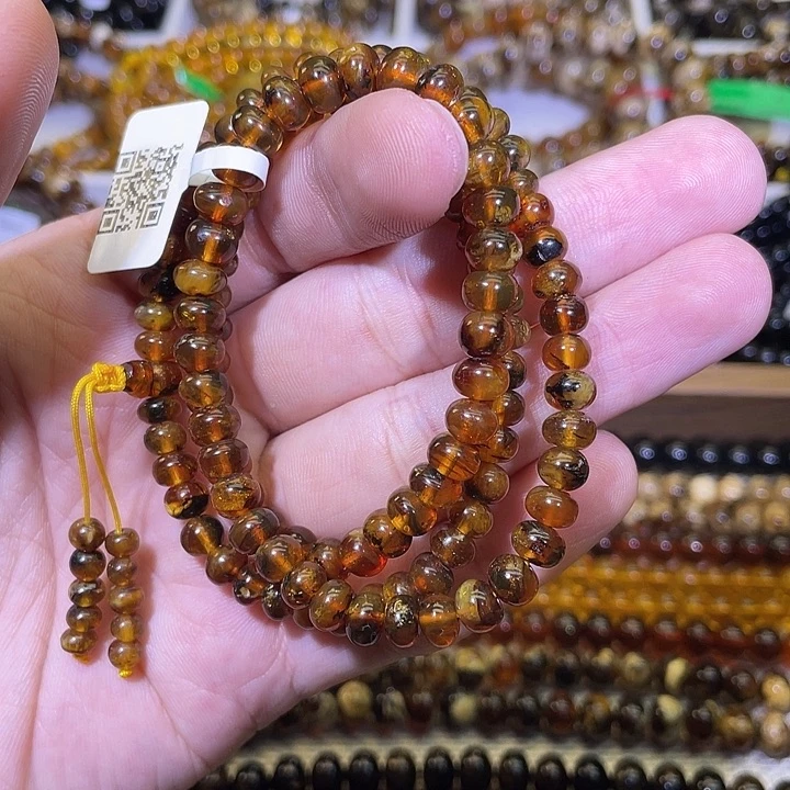 爽***～琥珀未镶嵌裸石抚顺琥珀