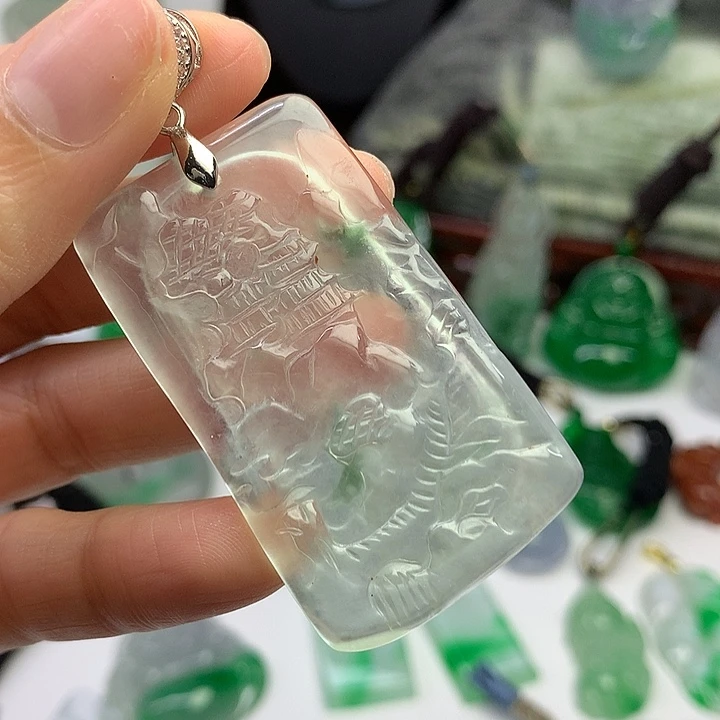 吊坠(赠链)未镶嵌翡翠