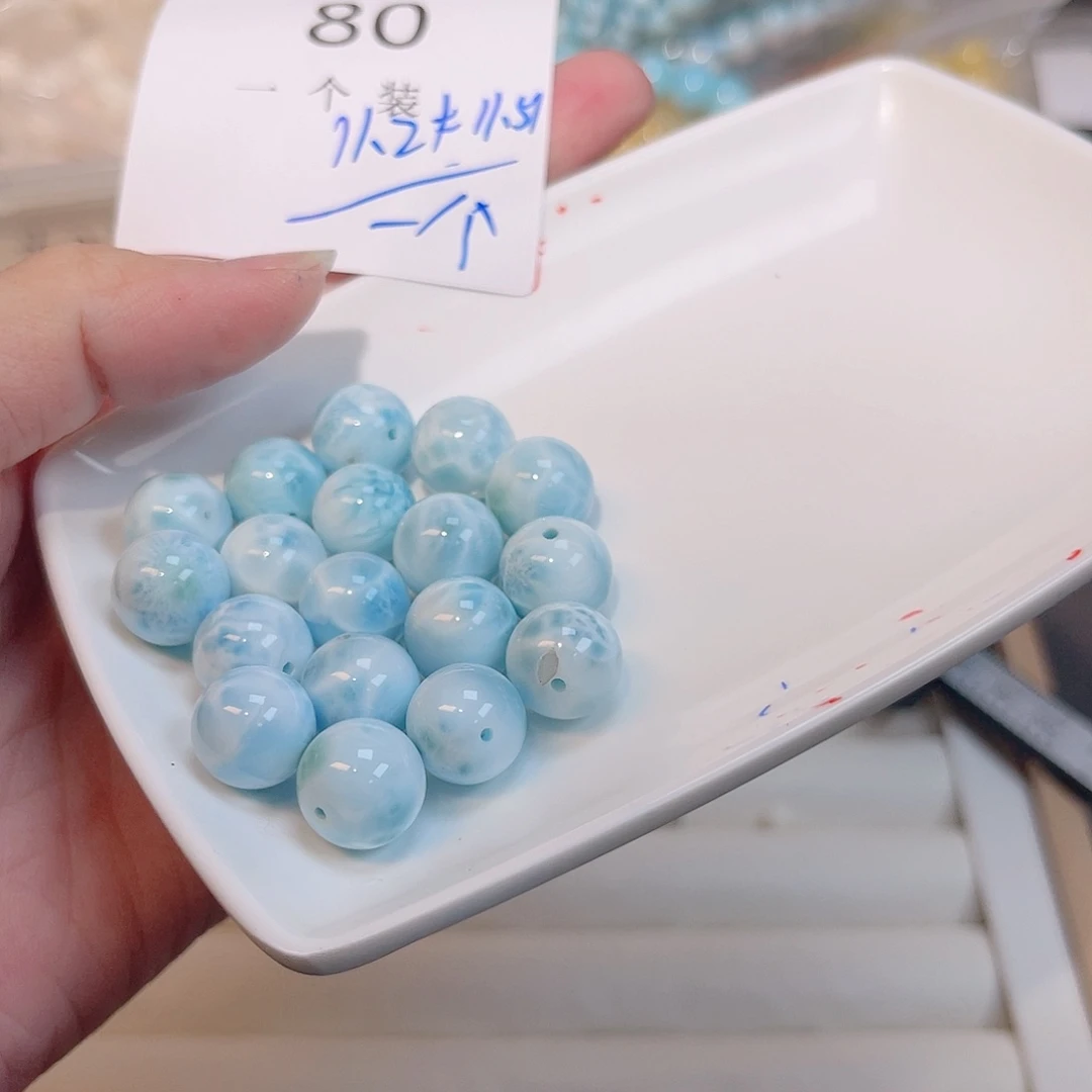 珠宝半成品水晶未镶嵌80 。