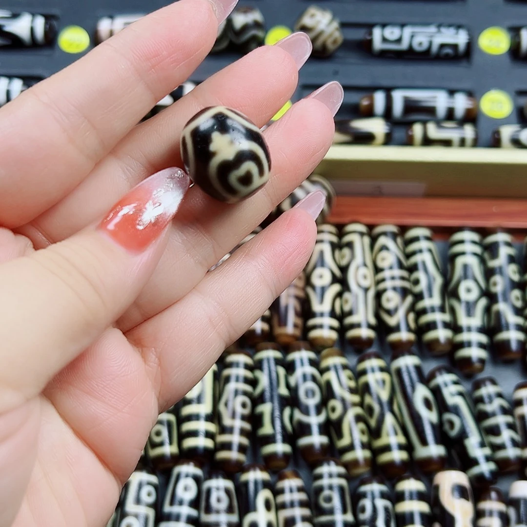 未镶嵌颈饰玛瑙/玉髓