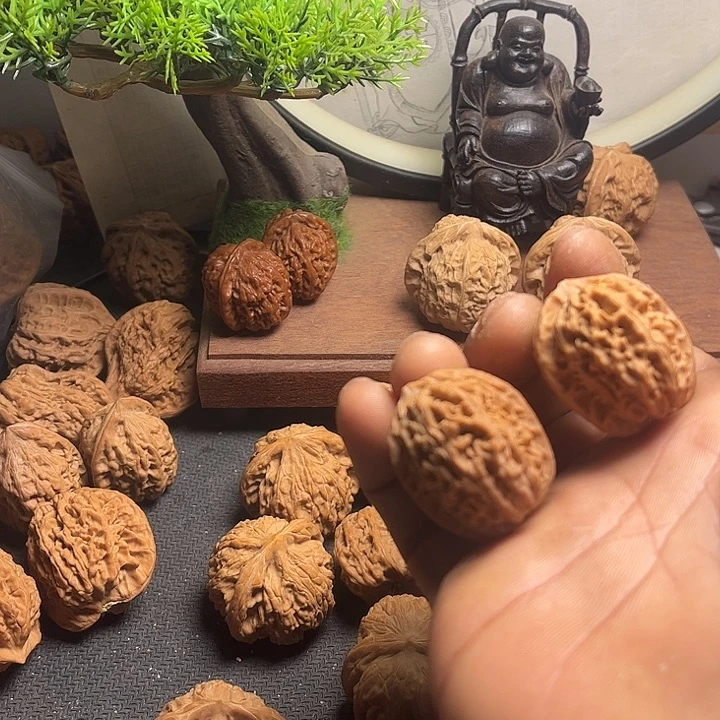 文玩核桃吊坠29荔枝纹