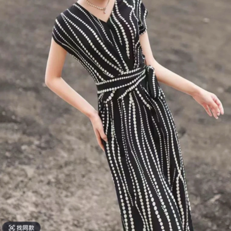 【H112黑色波点连衣裙百搭休闲款2025夏季新款中长款女士洋气连