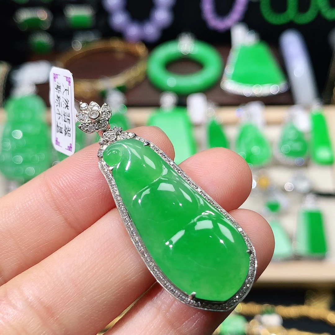 翡翠18K金镶嵌吊坠(不含链)