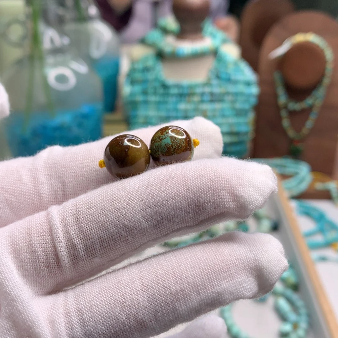 绿松石未镶嵌饰品