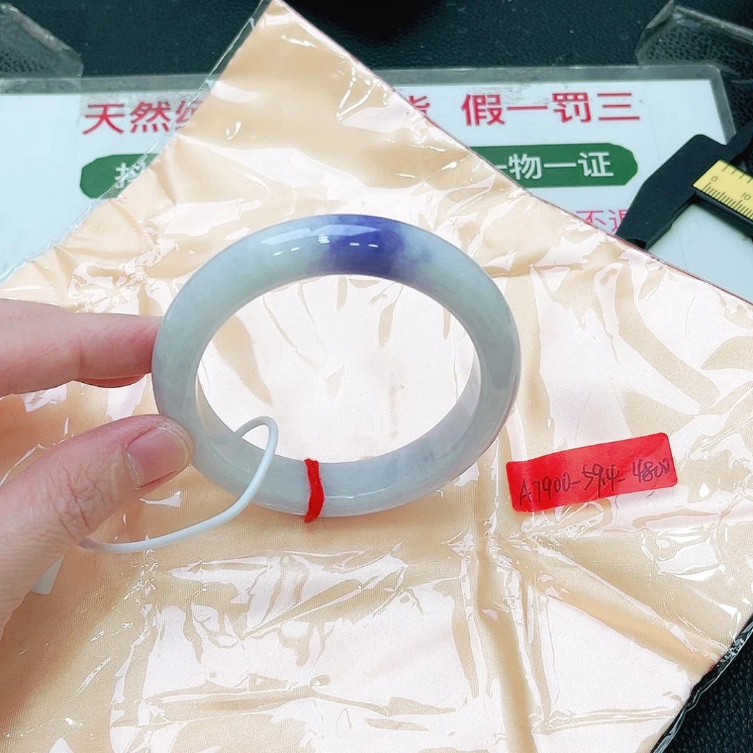 翡翠未镶嵌手镯缅甸翡翠手镯