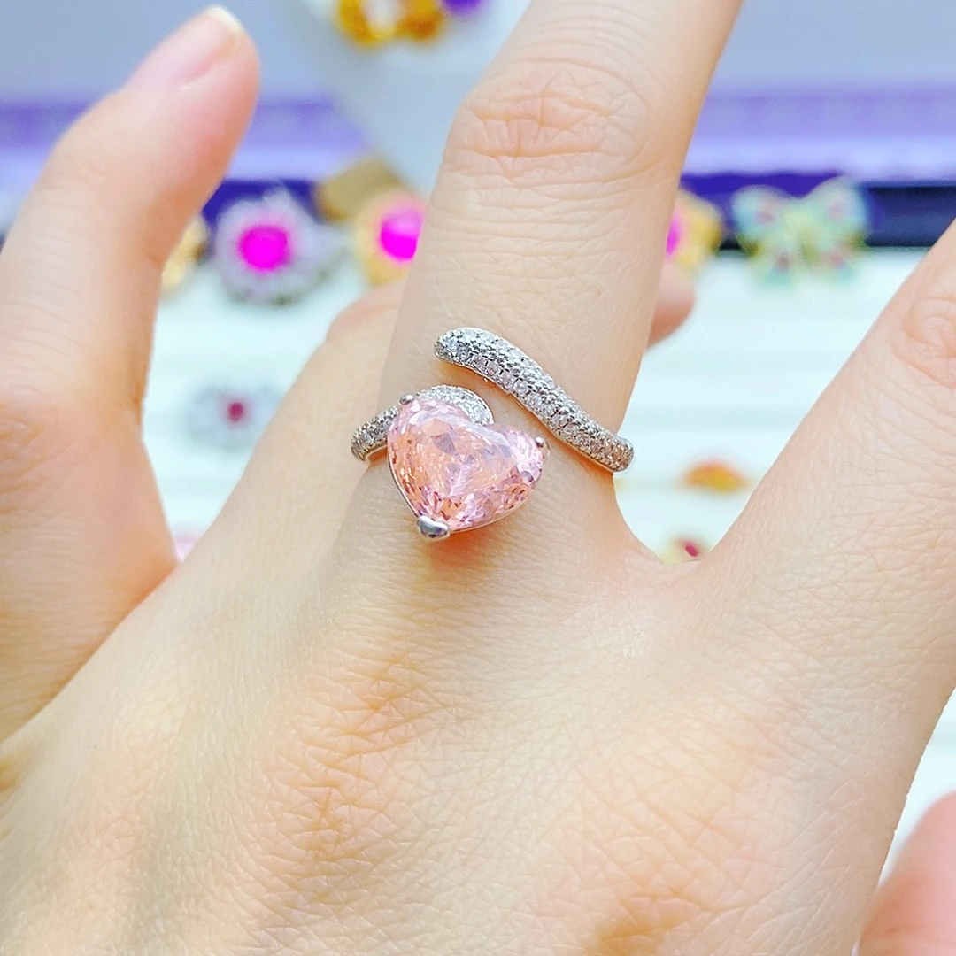 戒指彩色蓝宝石未镶嵌