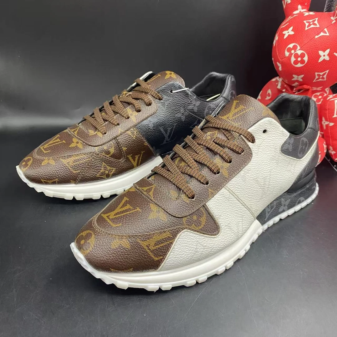 95新 LouisVuitton/路易威登 三色老花时尚运动鞋41欧码cat854