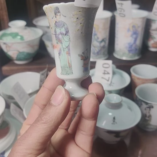 戴玉衡手绘陶瓷艺术