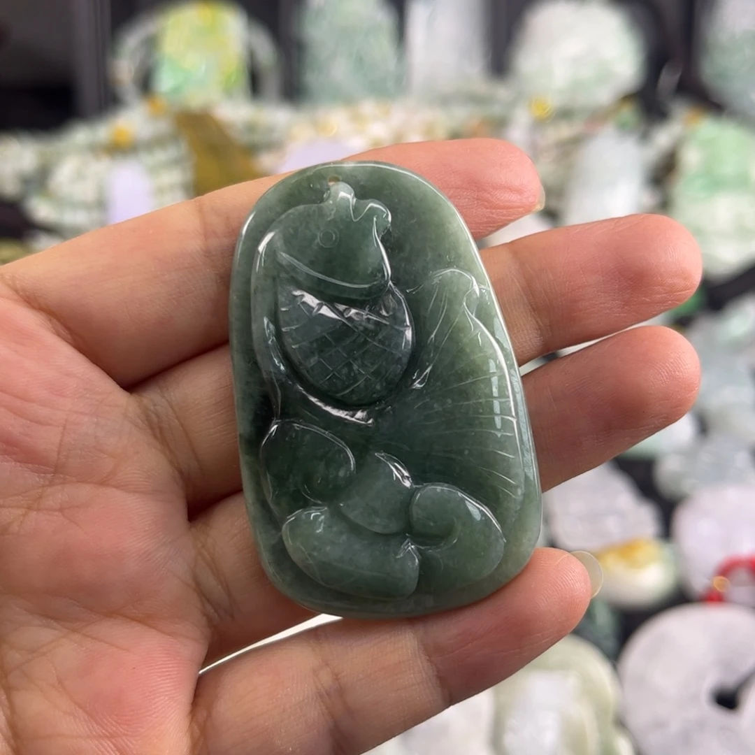 吊坠(不含链)未镶嵌翡翠