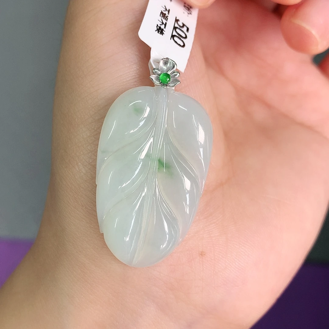 颈饰18K金镶嵌翡翠35-22-4.3