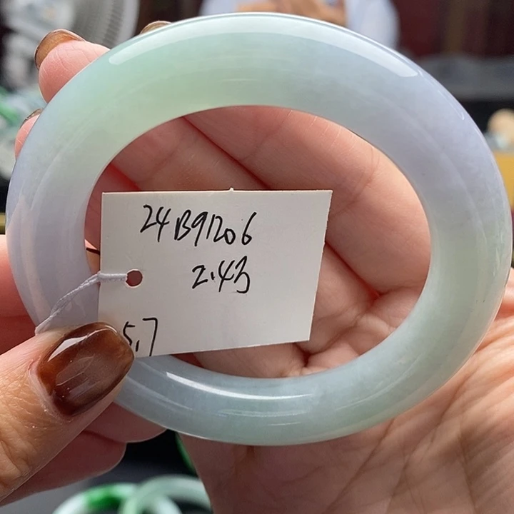 未镶嵌手镯翡翠71号