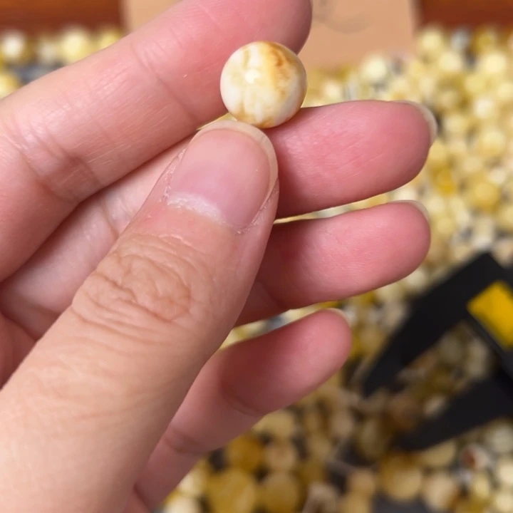 蜜蜡未镶嵌裸石10.9mmyig