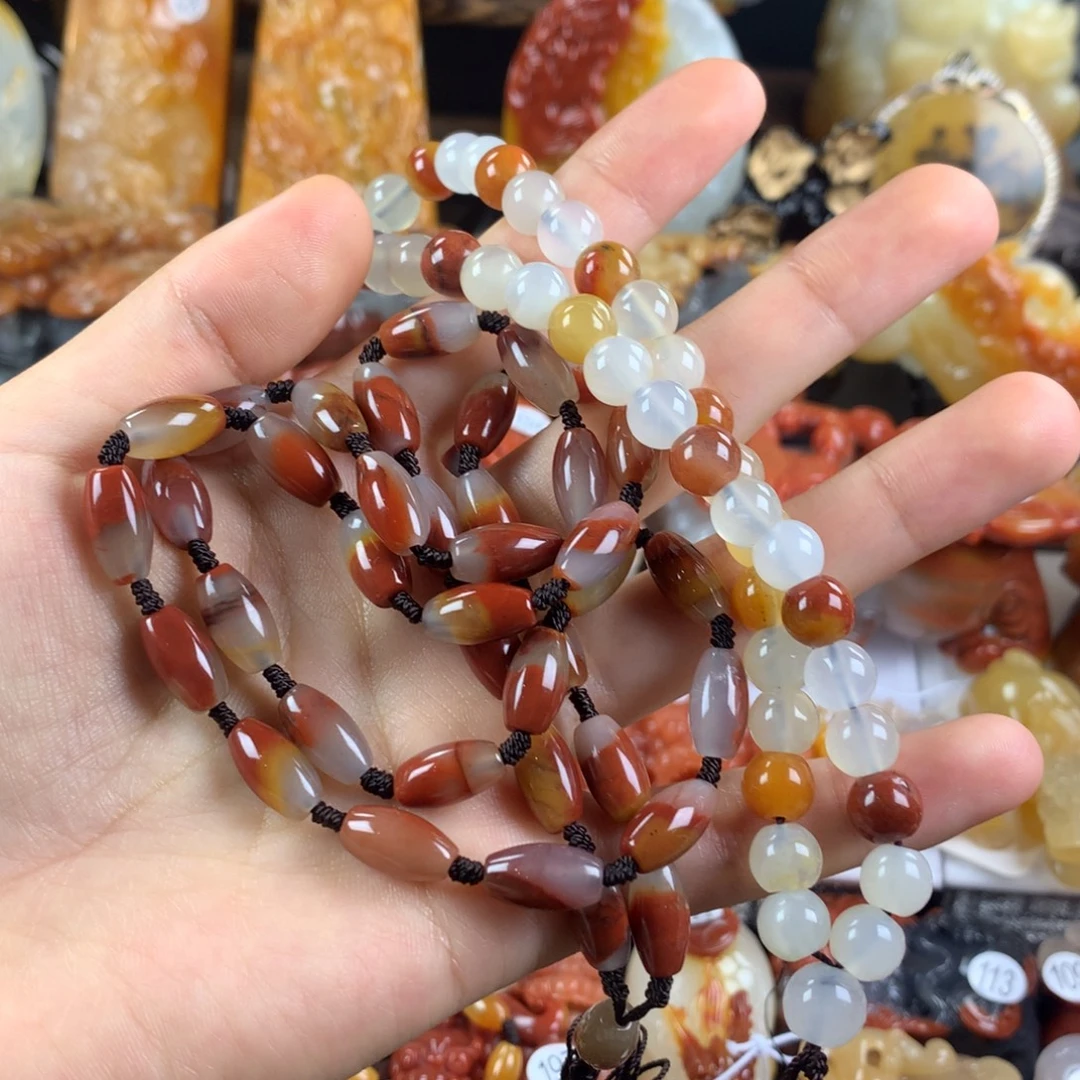 莫***愁石英质玉（黄龙玉）未镶嵌挂件