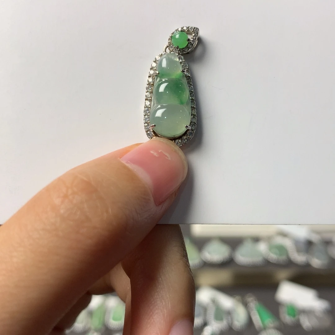 翡翠银S925镶嵌颈饰