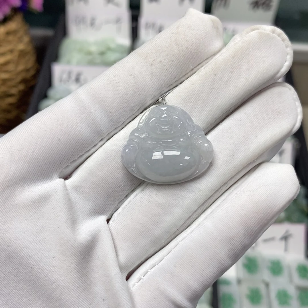 翡翠颈饰未镶嵌佛公