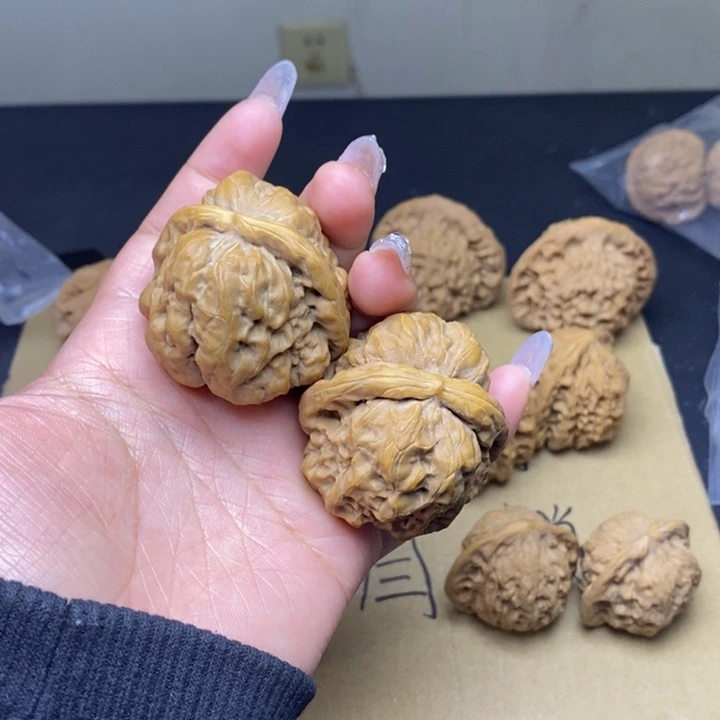 文玩核桃吊坠蛤蟆