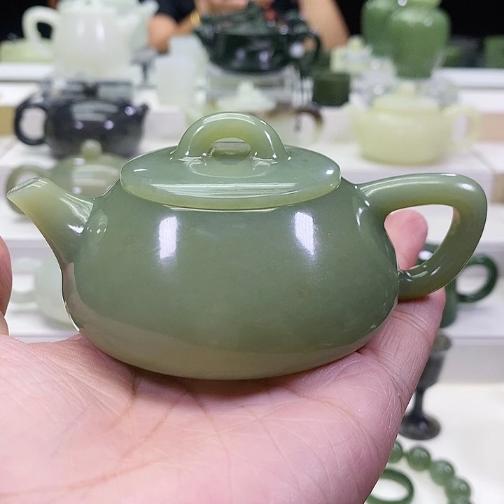 未镶嵌和田玉挂件茶壶100ml（微瑕）