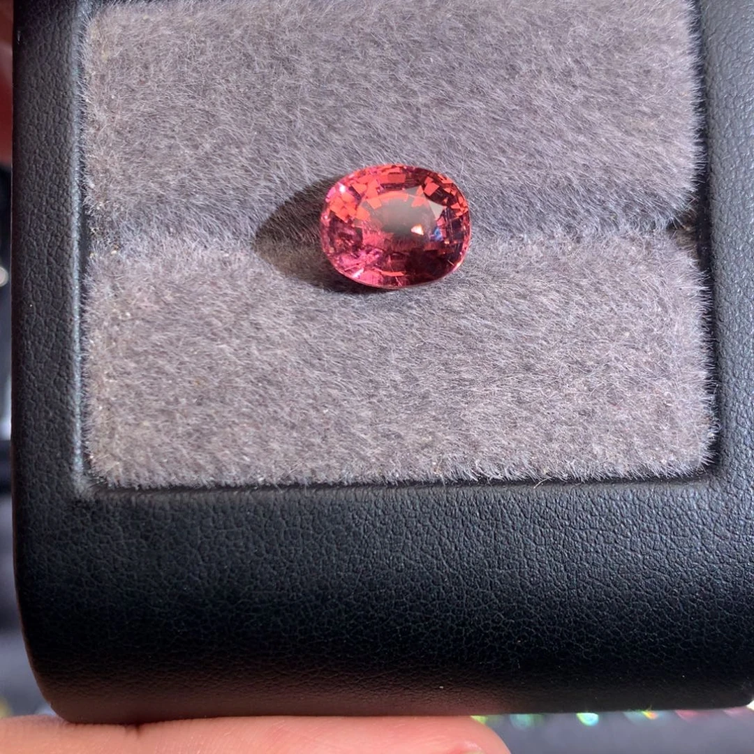 碧玺未镶嵌珠宝奇石4.855ct