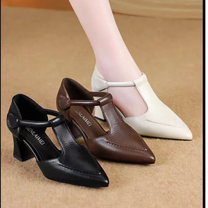 欧货2025秋季新款包头凉鞋女鞋低跟T型扣带尖头时尚中年妈妈鞋