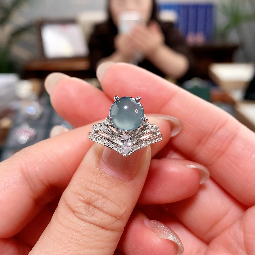 翡翠银S925镶嵌戒指皇冠戒指