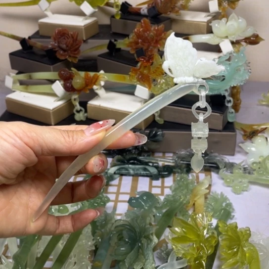 蛇纹石玉未镶嵌发饰所***愿