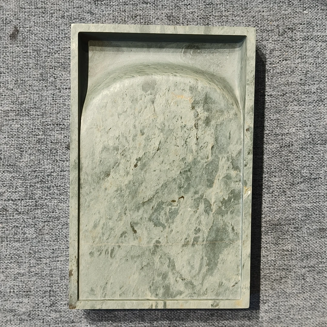 甘肃洮砚，水泉门字砚，尺寸16.6*10.7*2.9厘米