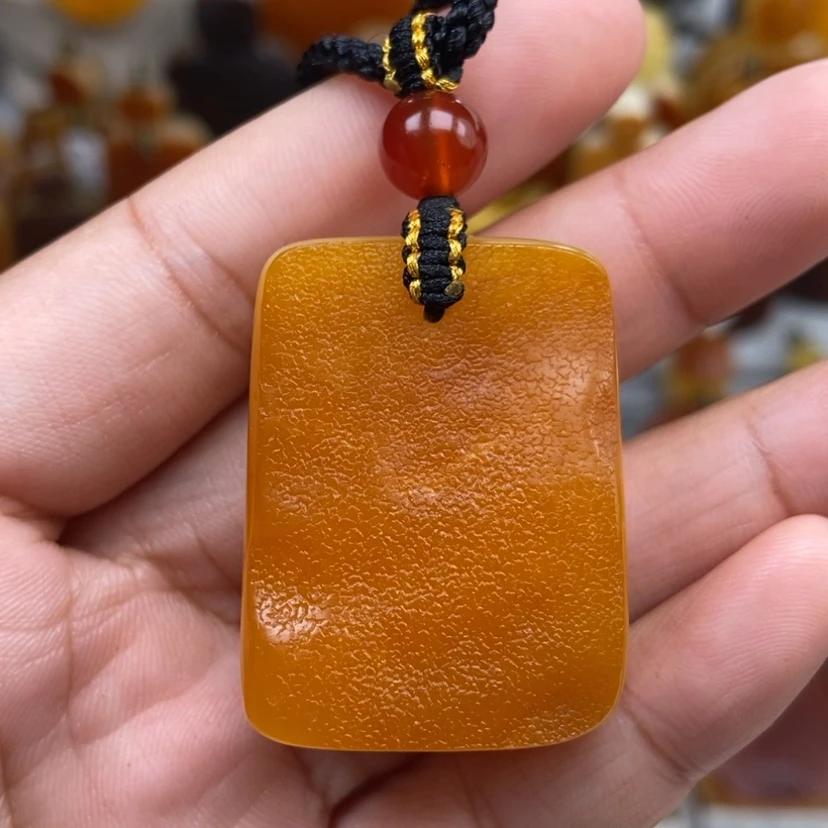 【闪购商品】琥珀颈饰未镶嵌